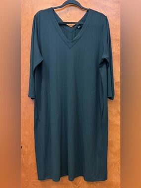 J. Jill Wearever Collection Knit Pleat-Back Shift Dress V Neck Pockets Black LG